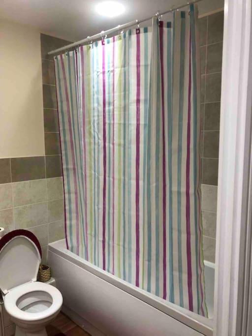 Justalf Facilities-Spacious 2-Bed Apartment In Thamesmead, Greenwich ลอนดอน ภายนอก รูปภาพ